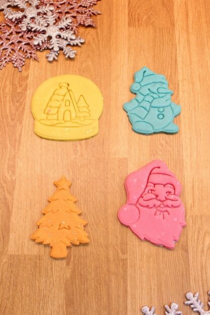 Yeniyıl Yılbaşı Ağacı Noel Baba Kardan Adam Kar Küresi 4'lü Set Kurabiye Kurabiye Kalıbı - Görsel 6