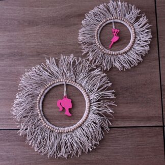 Pembe Genç Kız Model Temalı Rafya Duvar Dekoru