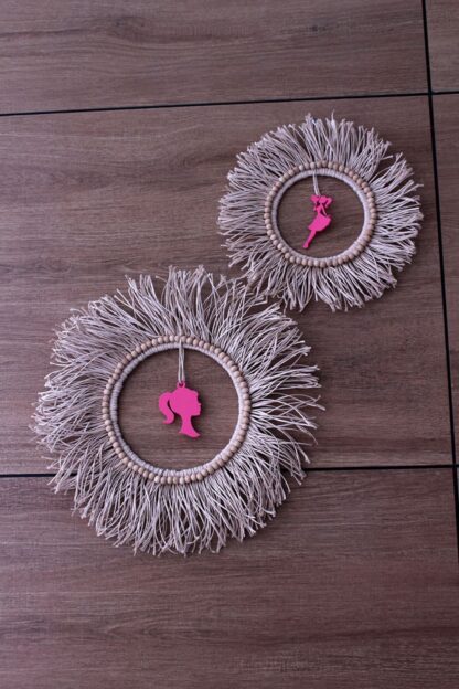 Pembe Genç Kız Model Temalı Rafya Duvar Dekoru