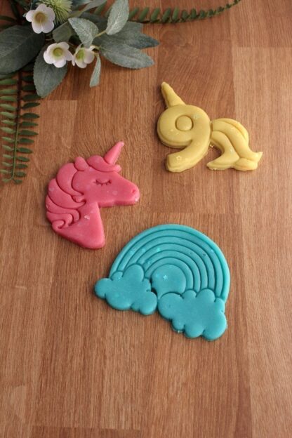 9 Yaş Doğum Günü Rakam Unicorn Gökkuşağı 3lü Set Kurabiye Kalıbı